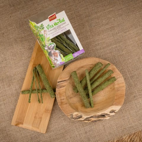 Vitapol Vita Herbal gałązki leszczyny z pietruszką dla królika, 50 g
